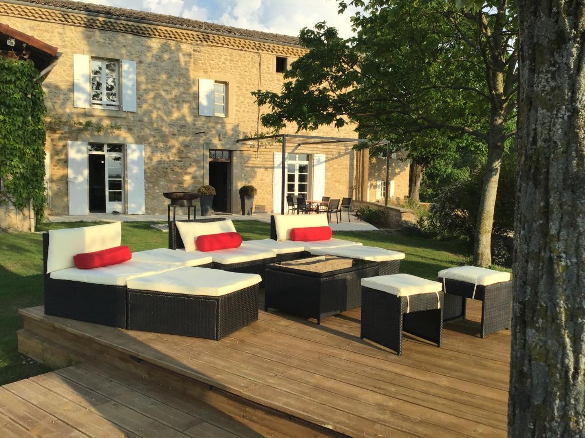 Holiday home Agreable Bastide Provencale Avec Piscine Barcelonne (Drome)