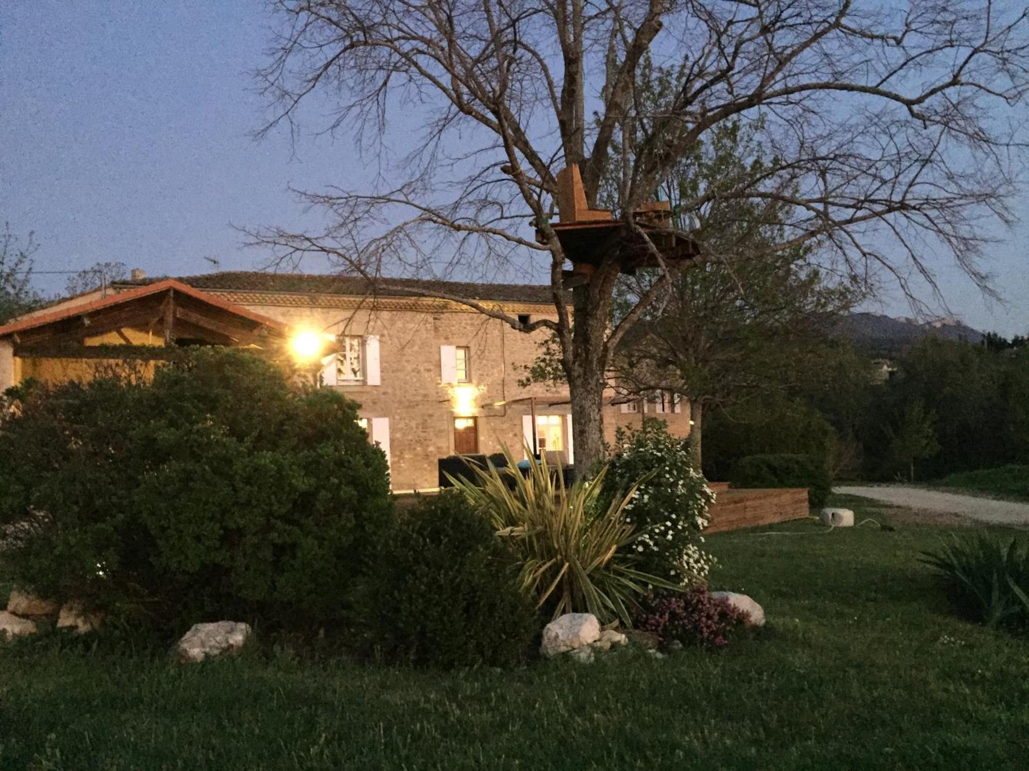 Holiday home Agreable Bastide Provencale Avec Piscine Barcelonne (Drome)